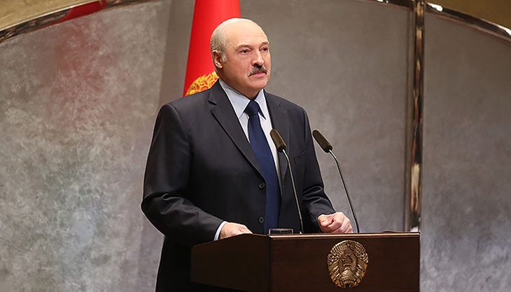 Если кто-то пытается давить - один только звонок - Лукашенко гарантирует независимость правосудия Если кто-то пытается давить - один только звонок - Лукашенко гарантирует независимость правосудия