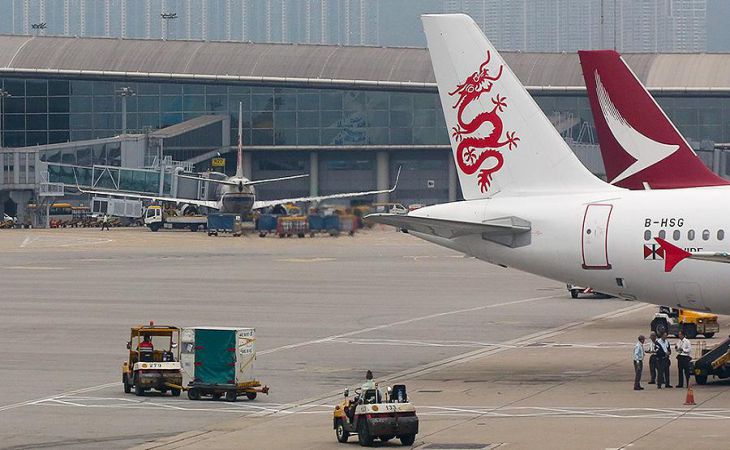 Самолет с 317 пассажирами совершил аварийную посадку на Тайване