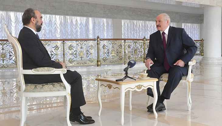 Лукашенко о выборах в Украине: «Я склонен думать, что выборы выиграет Порошенко, а Зеленского я не знаю, я видел его только в кино»