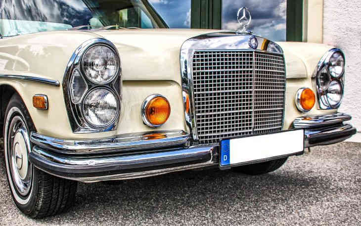 Редкий лимузин Mercedes-Benz 600 Pullman Landaulet выставили на продажу за 3 млн евро