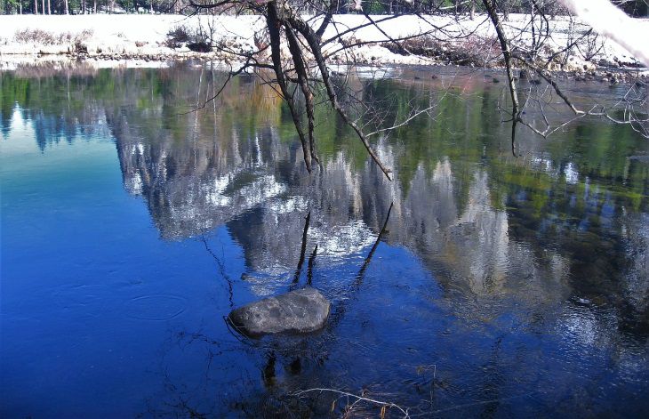 Ученые рассказали о целебных свойствах талой воды