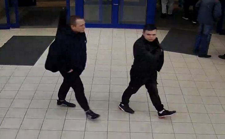 В Гомеле ищут парней, которые сняли деньги с чужой карточки