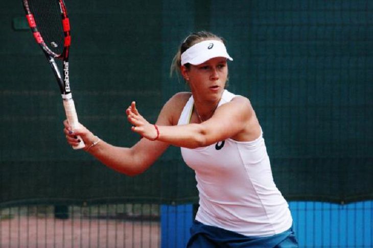 Вера Лапко и Мэнди Минелла вышли в четвертьфинал турнира в Швейцарии