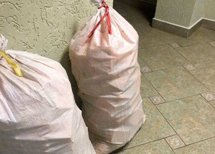 Аптечки с психотропом изъяли на складе в Червенском районе