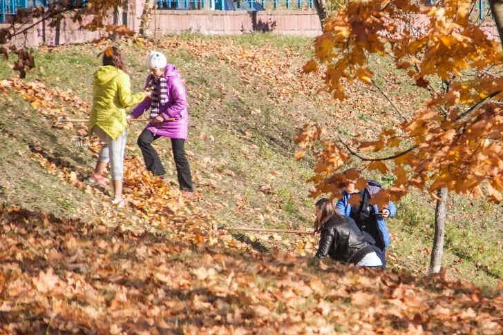 В Куропатах собрались сотни людей. Участвуют в акции 