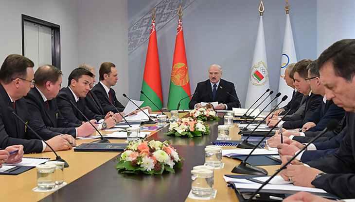 «Проиграли – пятьсот долларов»: Лукашенко пообещал разобраться с зимними видами спорта