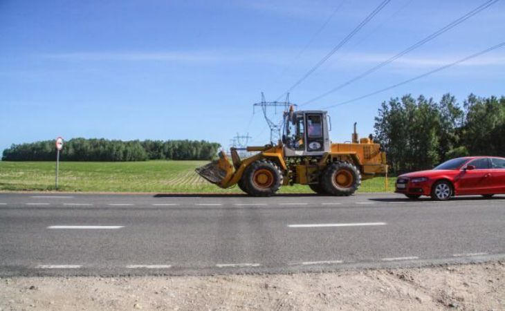 В Буда-Кошелевском районе 17-летний парень угнал «Амкодор» с территории предприятия В Буда-Кошелевском районе 17-летний парень угнал «Амкодор» с территории предприятия