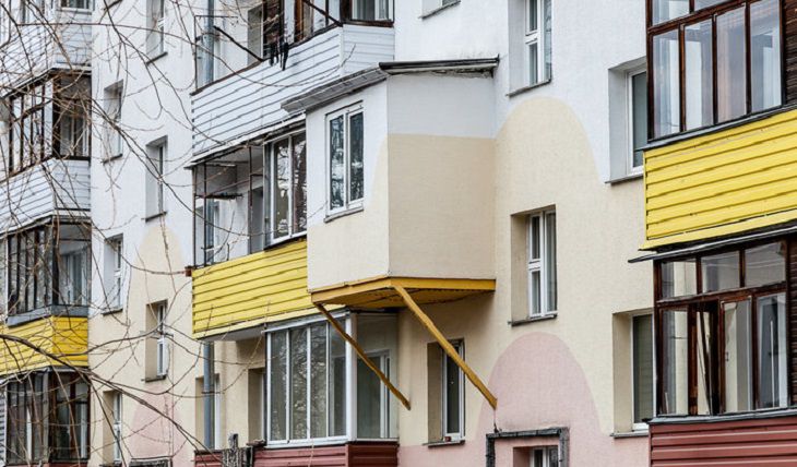 Житель Минска расширил квартиру за счет комнаты в воздухе: это надо видеть 