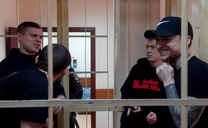 Избитый чиновник рассказал о конфликте с Кокориным и Мамаевым