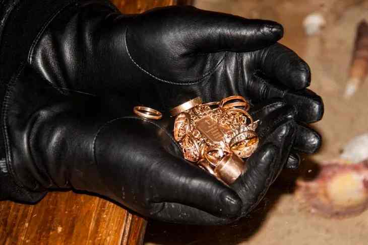 Житель Германии украл у женщины в Минске драгоценности на Br7 тыс. Житель Германии украл у женщины в Минске драгоценности на Br7 тыс.