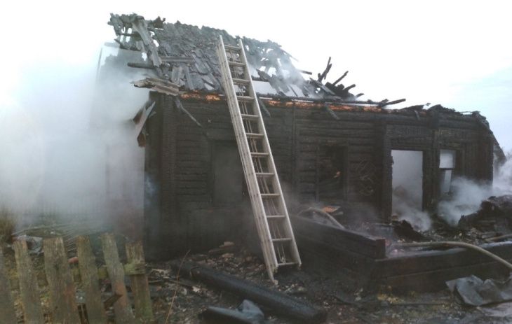 Из-за курения в постели житель Осиповичского района лишился крыши над головой