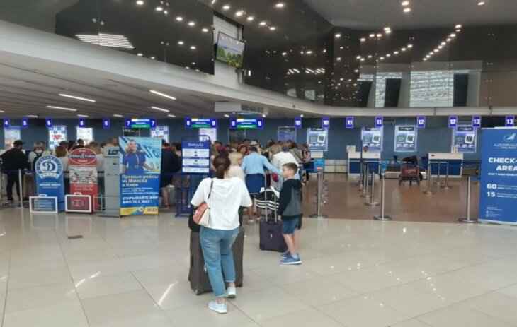 Определен порядок нахождения в аэропортах и на вокзалах иностранцев, не пропущенных через госграницу