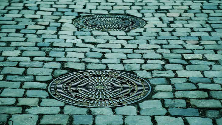 Пенсионер из Речицы упал в смотровой колодец и получил Br1,5 тыс. за моральный вред