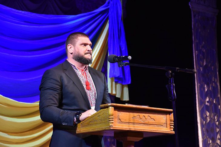 Второй за сутки украинский губернатор уходит в отставку после победы Зеленского Второй за сутки украинский губернатор уходит в отставку после победы Зеленского