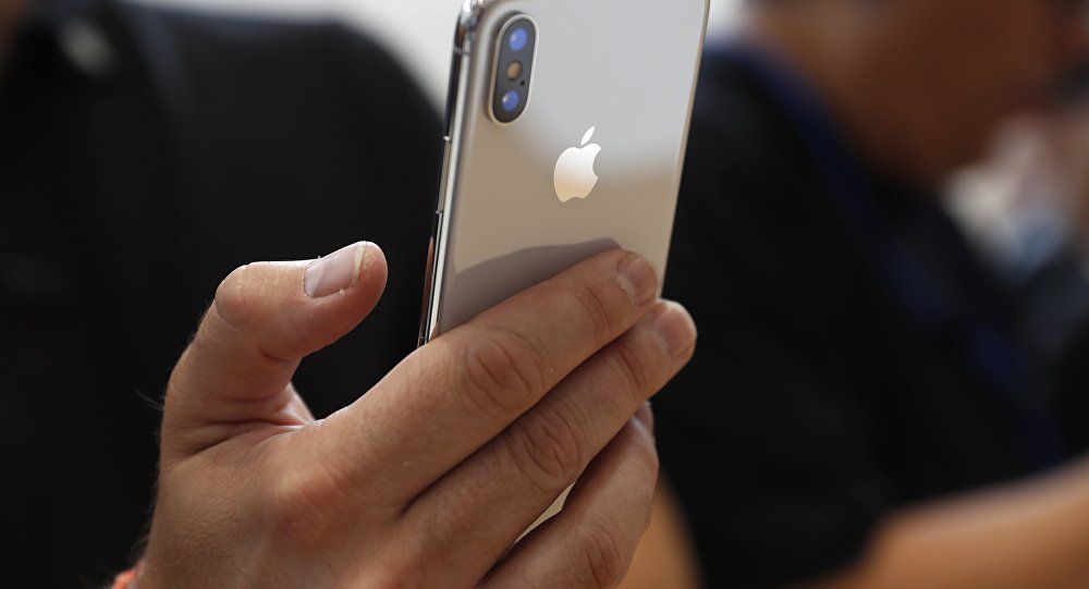 Тим Кук предлагает отказаться от iPhone Тим Кук предлагает отказаться от iPhone