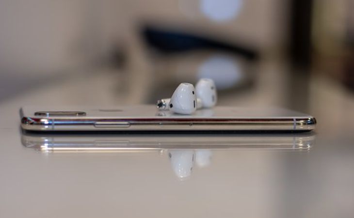 Apple выпустит наушники AirPods 3 с функцией шумоподавления