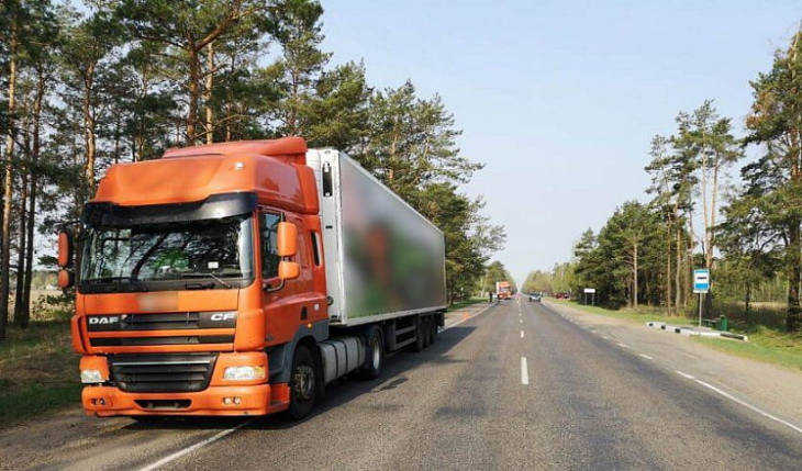 В Слуцком районе фура сбила насмерть велосипедиста