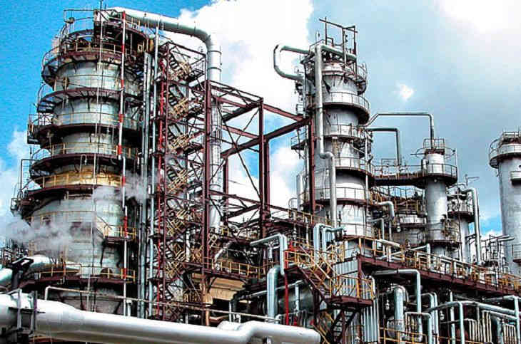 Около 129 тысяч тонн качественной нефти поступит до конца апреля на «Нафтан» – гендиректор