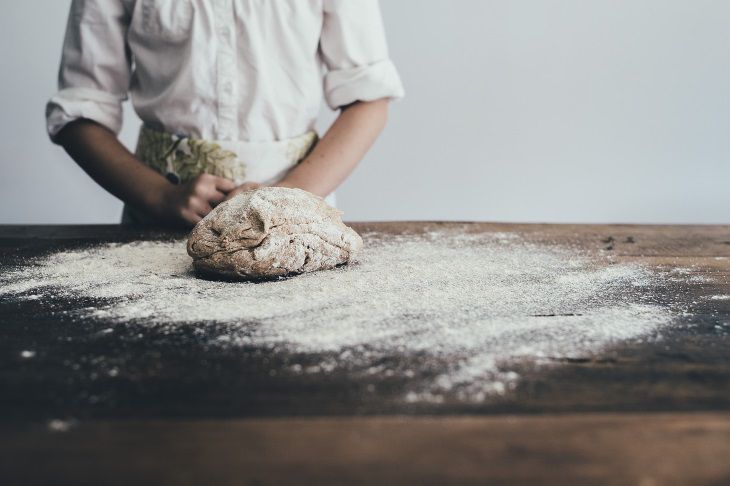 Ученые: долго не портящийся хлеб оказался опасным для человека