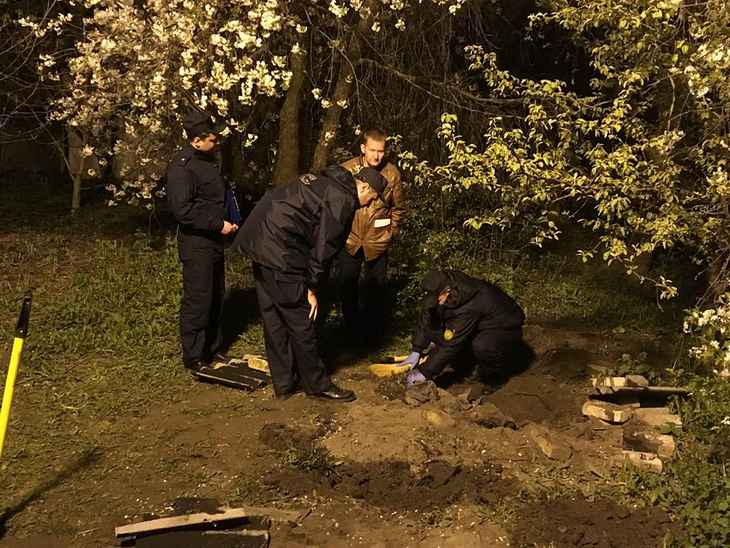 В Гродно во дворе частного дома найдены закопанные останки мужчины