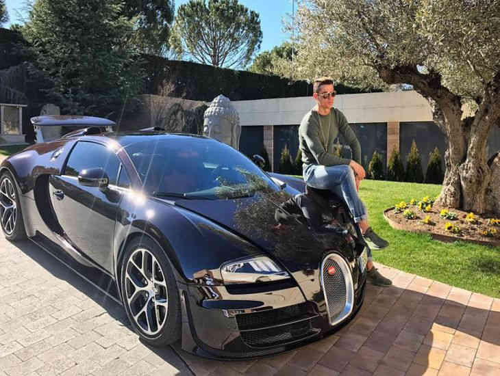 Криштиану Роналду купил эксклюзивную и самую дорогую машину в мире 