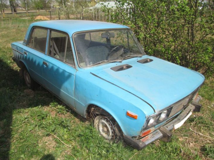 Два одинаковых автомобиля угнали за сутки в Могилевской области