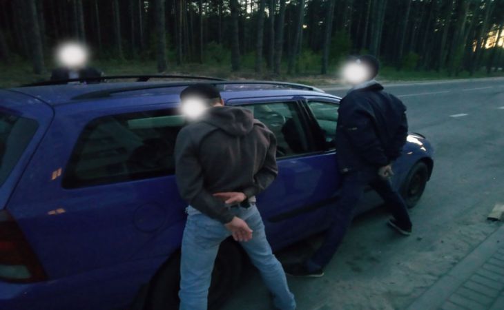 В Светлогорске задержаны трое с психотропным веществом В Светлогорске задержаны трое с психотропным веществом