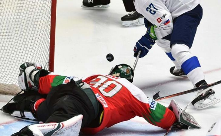 Словенцы разгромили венгров на чемпионате мира по хоккею Словенцы разгромили венгров на чемпионате мира по хоккею