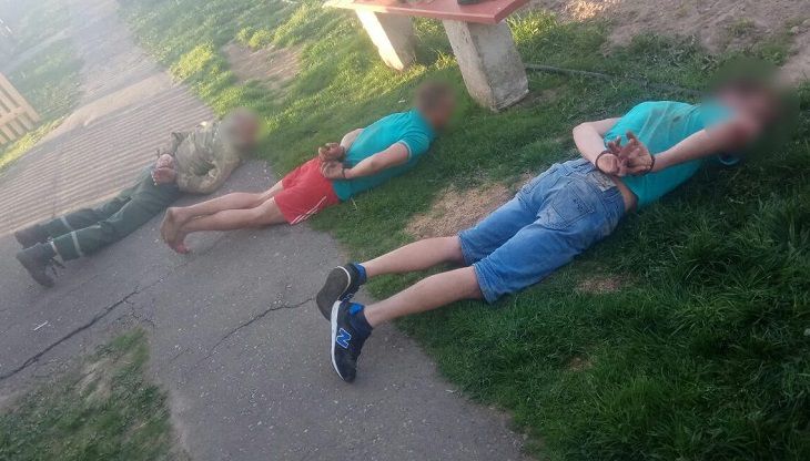 Под Столбцами семья с вилами набросилась на участкового