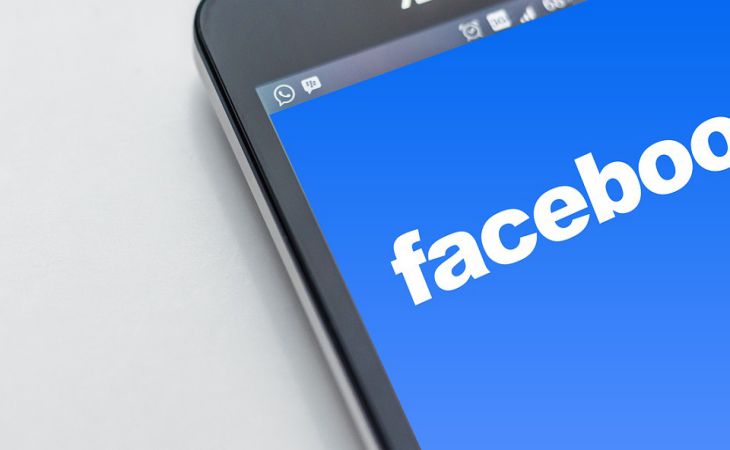 Facebook может ввести плату пользователям за просмотр рекламы