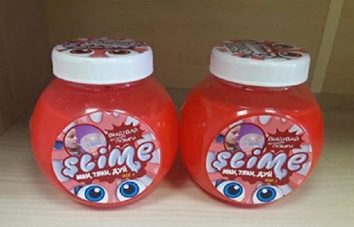 Госстандарт Беларуси нашел в продаже токсичные игрушки-«лизуны»