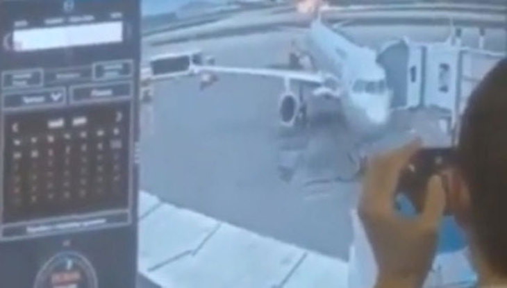 В «Шереметьево» ищут шутников, глумившихся над горевшим самолетом