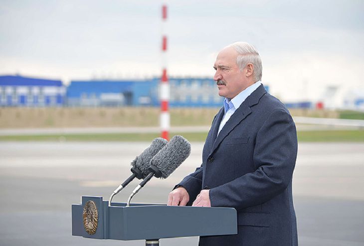 Лукашенко выразил соболезнования в связи с трагедией в Шереметьево