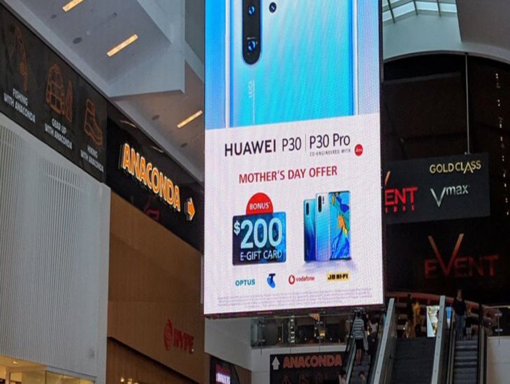 Компания Huawei нечестно конкурирует с Samsung Компания Huawei нечестно конкурирует с Samsung