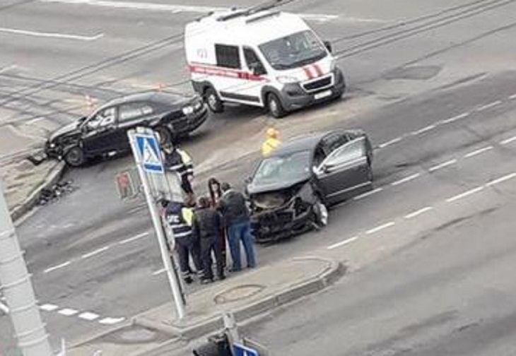 ДТП в Минске: иномарки перекресток не поделили 