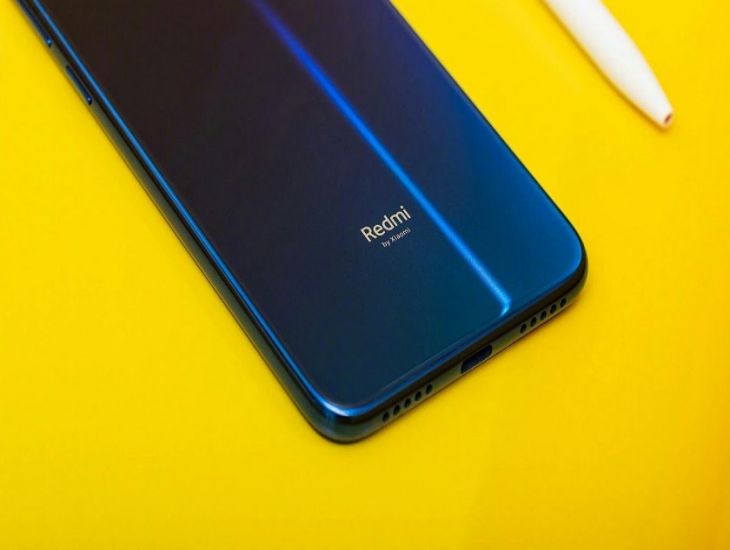 Флагман Xiaomi Redmi 855 получит экранный сканер отпечатка