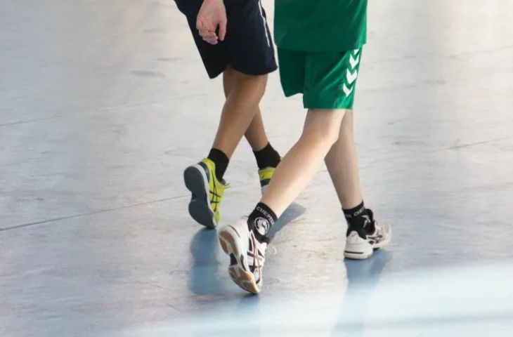 Подросток изнасиловал второклассника в лесу во время соревнований 