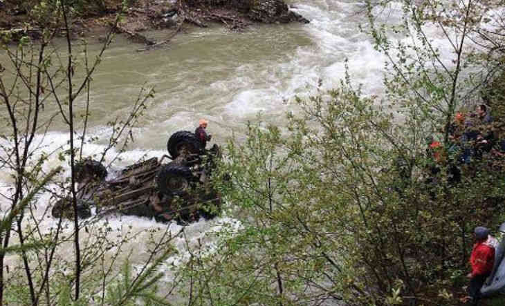 «Было три кульбита в воздухе, кого-то выбросило на скалы». Подробности смертельного ДТП с белорусами в Карпатах «Было три кульбита в воздухе, кого-то выбросило на скалы». Подробности смертельного ДТП с белорусами в Карпатах