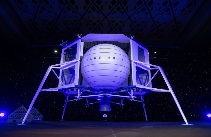 Джефф Безос представил прототип аппарата, который сможет осуществлять доставку на Луну