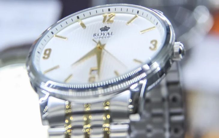 «Очень понравились»: Минчанка украла в поликлинике дорогие часы «Очень понравились»: Минчанка украла в поликлинике дорогие часы