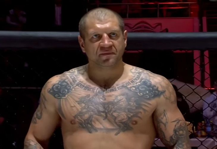 Известного спортсмена задержали за распитие алкоголя на детской площадке