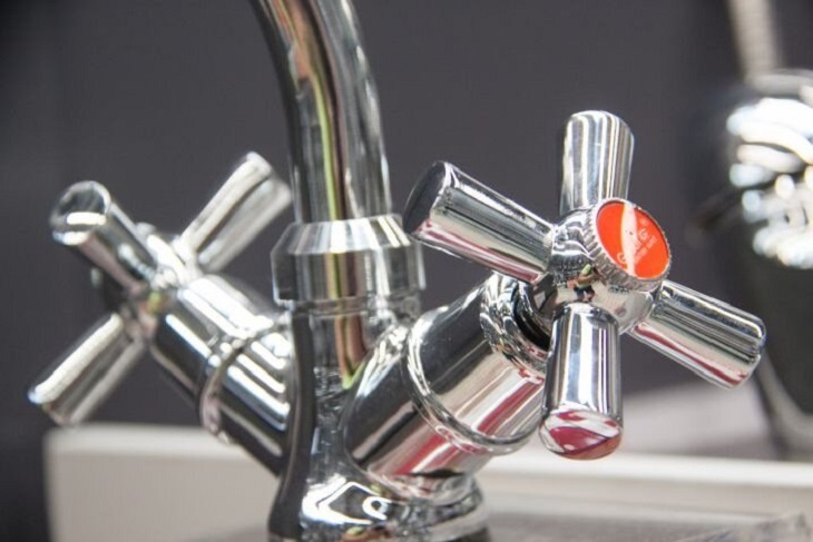 С понедельника в Минске начнут отключать горячую воду