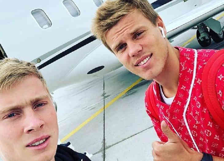 Кокорину предложили стать участником группы «Ласковый май» Кокорину предложили стать участником группы «Ласковый май»