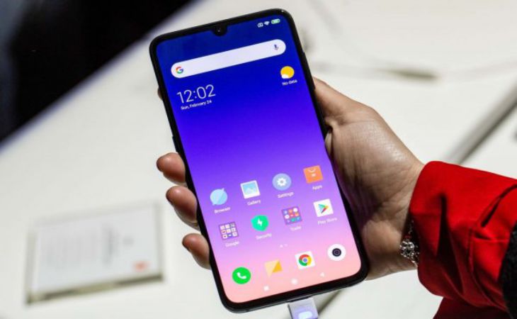 Xiaomi снизила цены на флагманы Xiaomi Mi 8 и Mi 9 SE