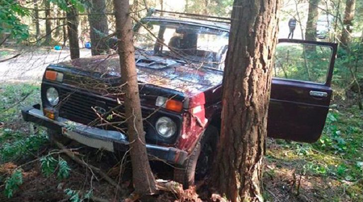 Под Уздой нашли «Ниву» с трупом 