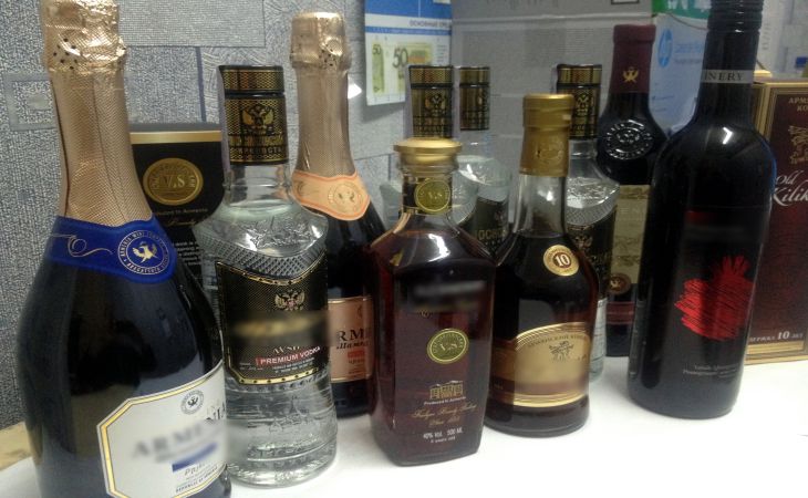 Более 100 бутылок безакцизного алкоголя изъято у россиянина в Витебске