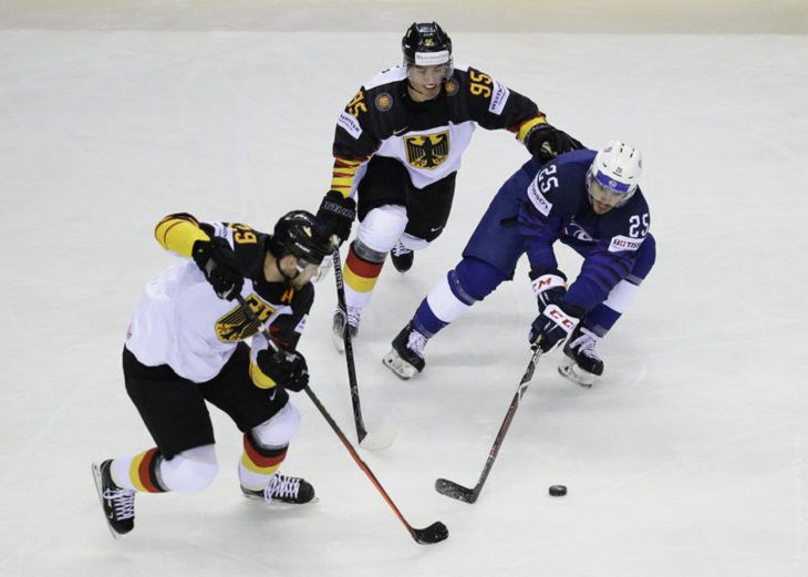 Хоккей. ЧМ. Германия и Швейцария играли 