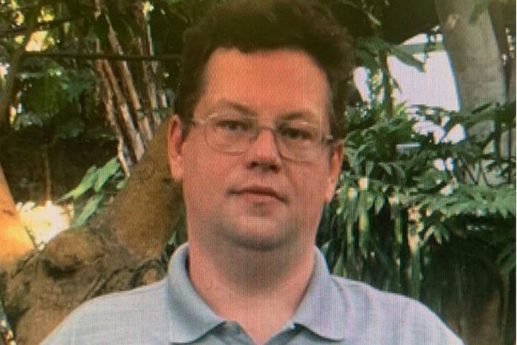 Муж умер в страшных муках, отведав на юбилее жены тортик