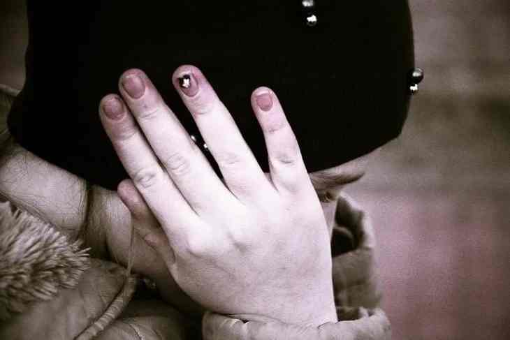 23-летнюю девушку изнасиловали больше ста мужчин