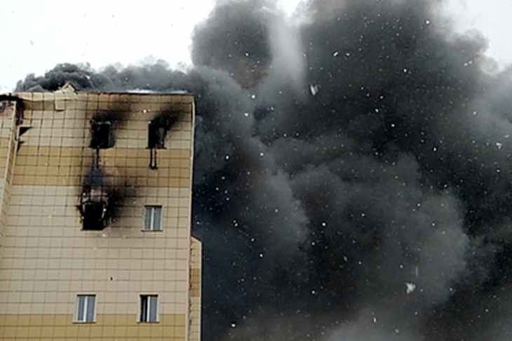 Страшные подробности год спустя: в «Зимней вишне» заперли входы и отключили сигнализацию